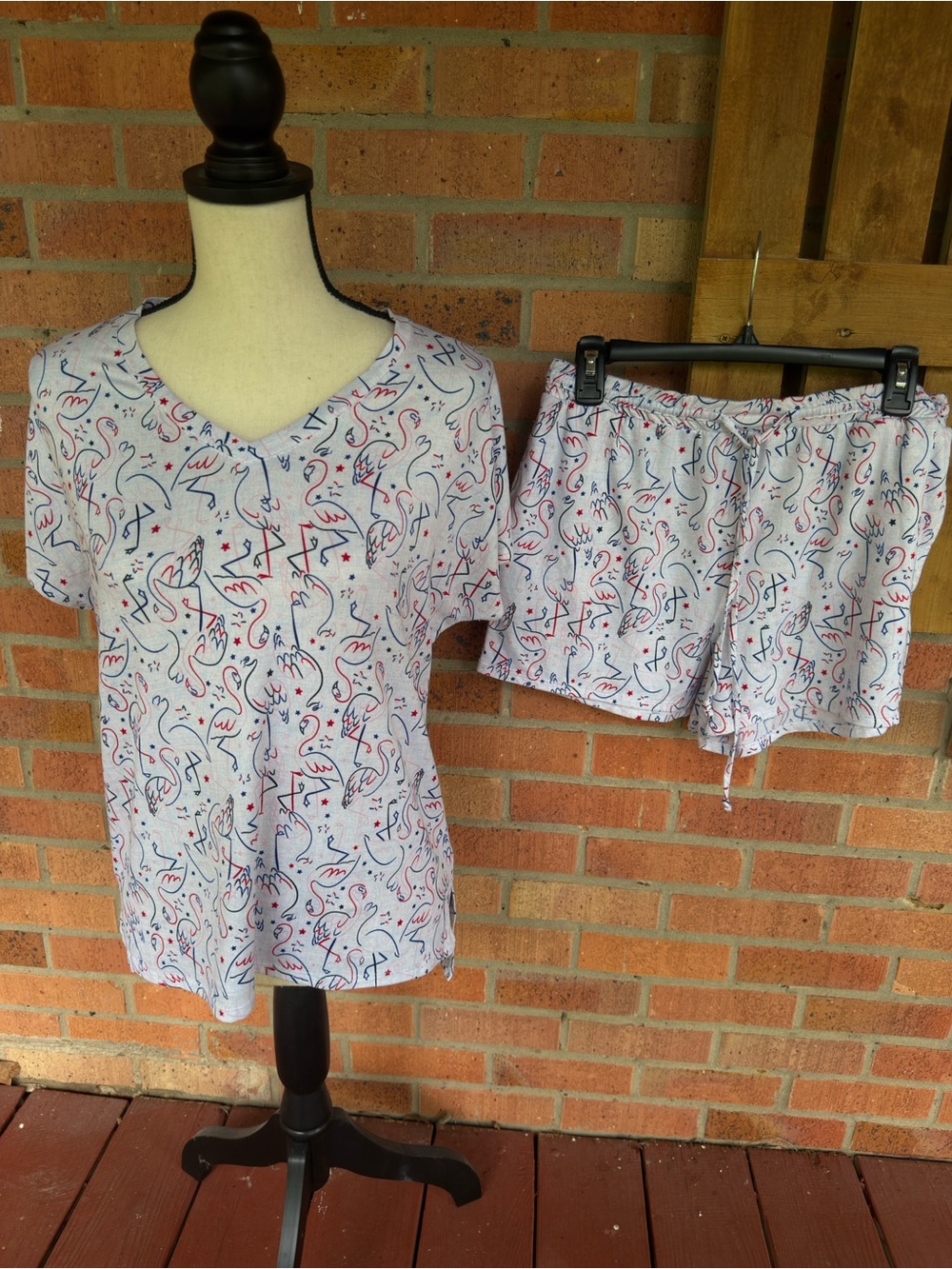 Women’s Grey Flamingo Print Shorts/V neck short sleeve Pajama Set